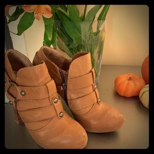 True Religion heeled booties 🧡